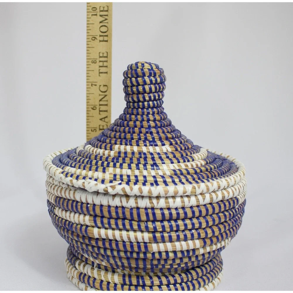 African‎ Hand Woven Seagrass Lidded Basket Blue & White 8